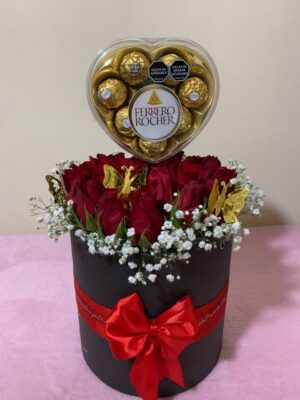 Love Box Rosas y Chocolate Ferrero Universo de Flores Itagüí